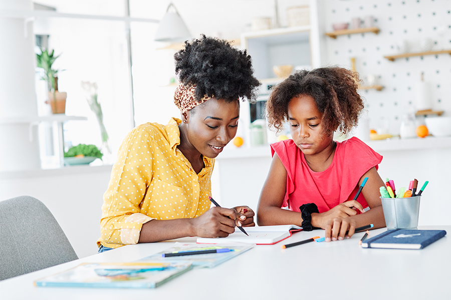 5 Crucial Questions to Ask Before Hiring an Essay Writer on Saseni